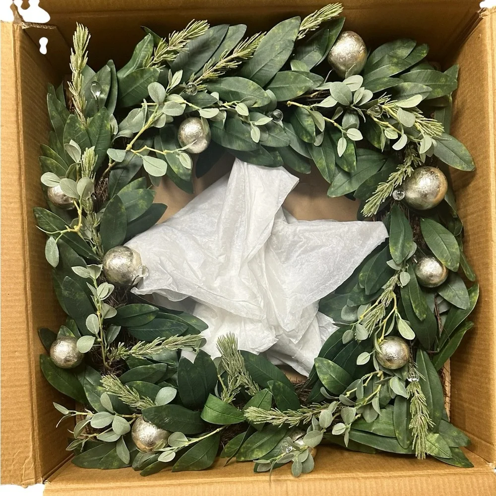 Vintage 2006 Pottery Barn Christmas Bayleaf Wreath